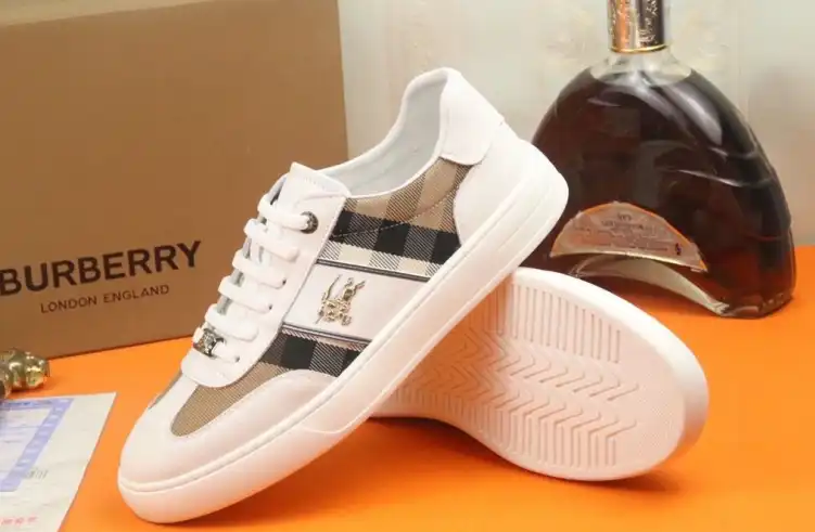 hype Burberry Sneakers