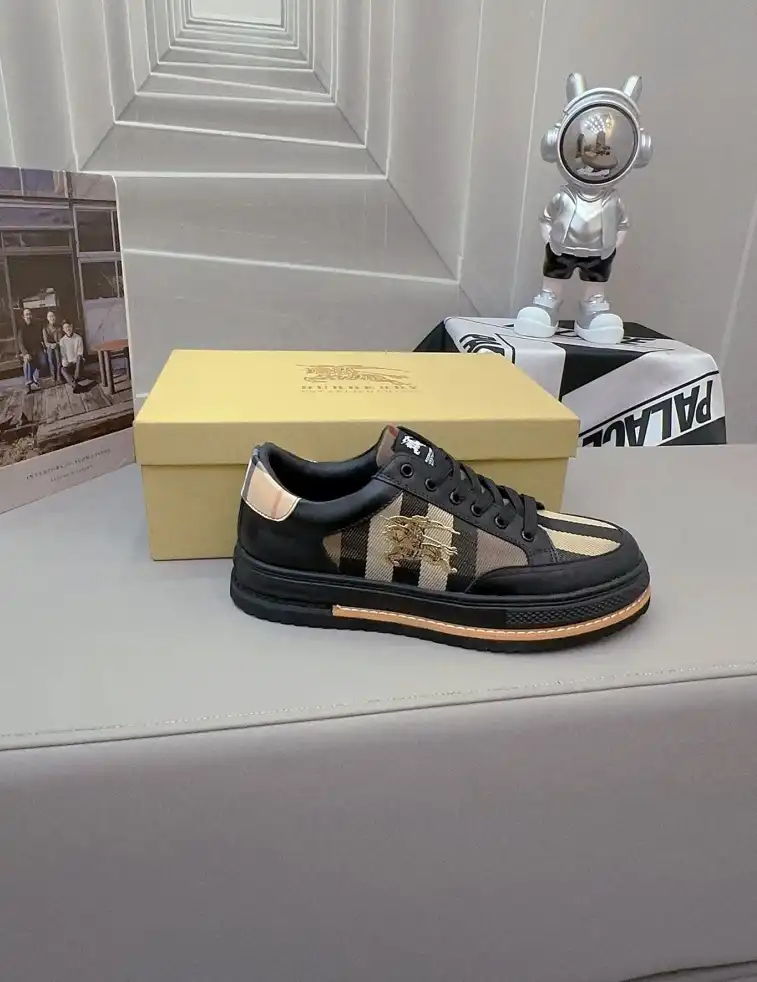 hype Burberry Sneakers