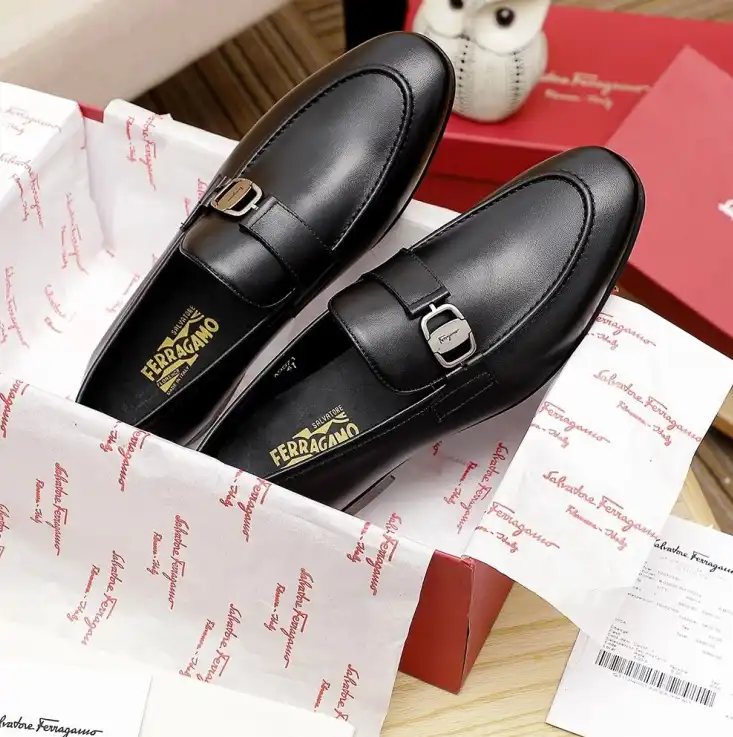 hype Ferragamo Leather Shoes