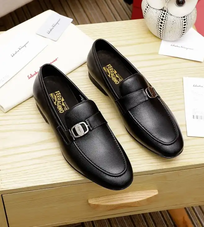 hype Ferragamo Leather Shoes