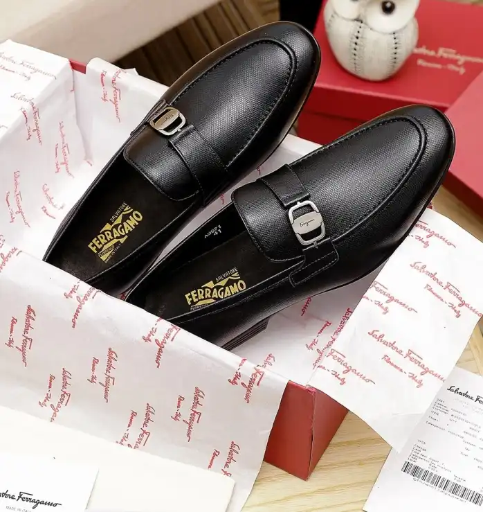 hype Ferragamo Leather Shoes