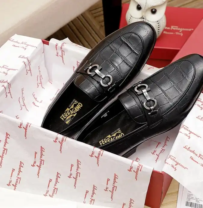 hype Ferragamo Leather Shoes