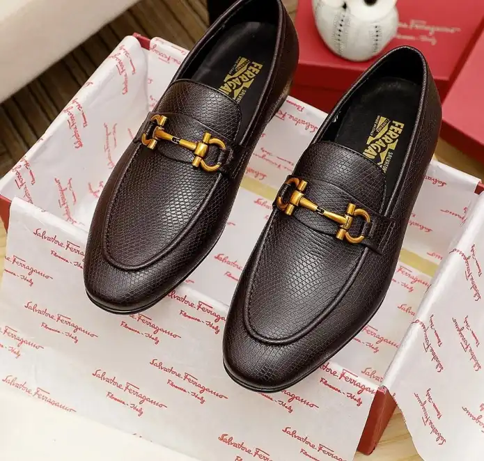 hype Ferragamo Leather Shoes