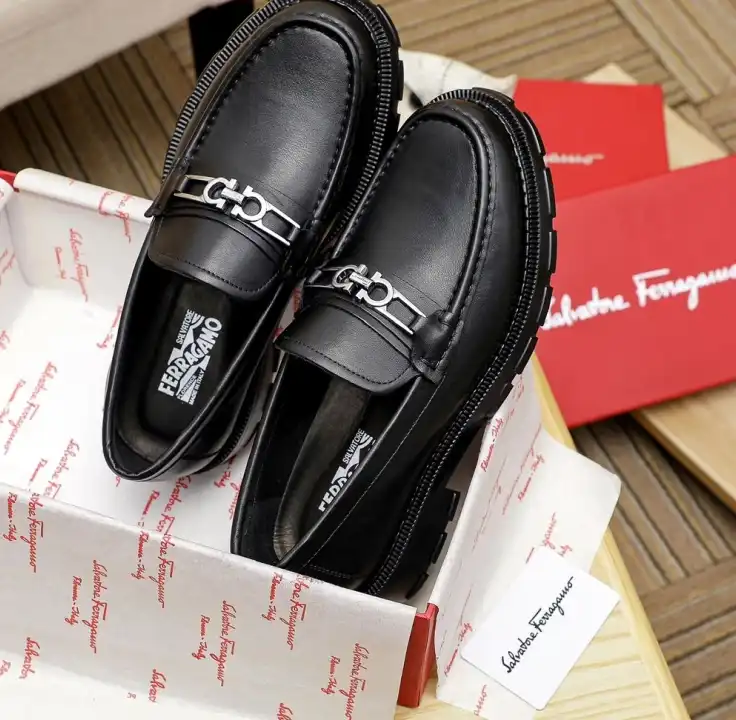 hype Ferragamo Leather Shoes