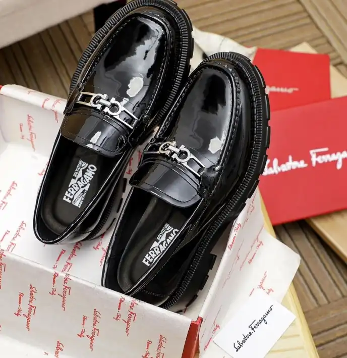 hype Ferragamo Leather Shoes