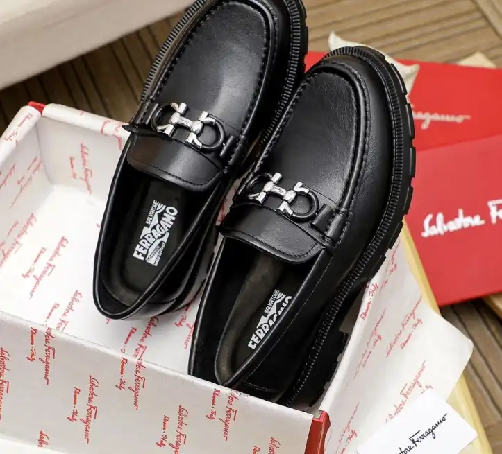 hype Ferragamo Leather Shoes