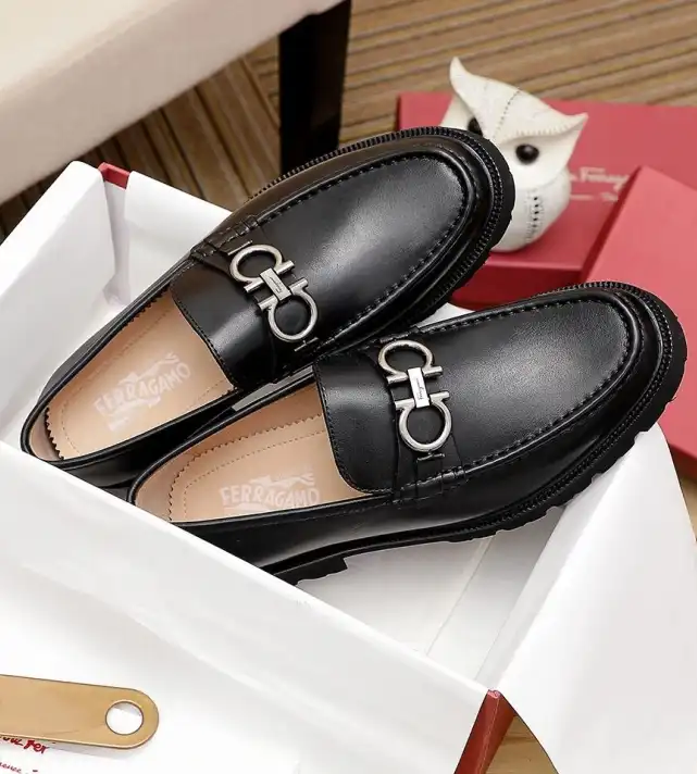 hype Ferragamo Leather Shoes