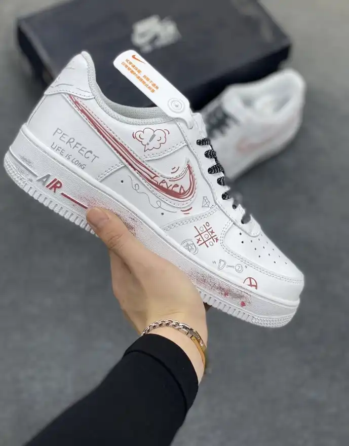 hype Nike Sneakers