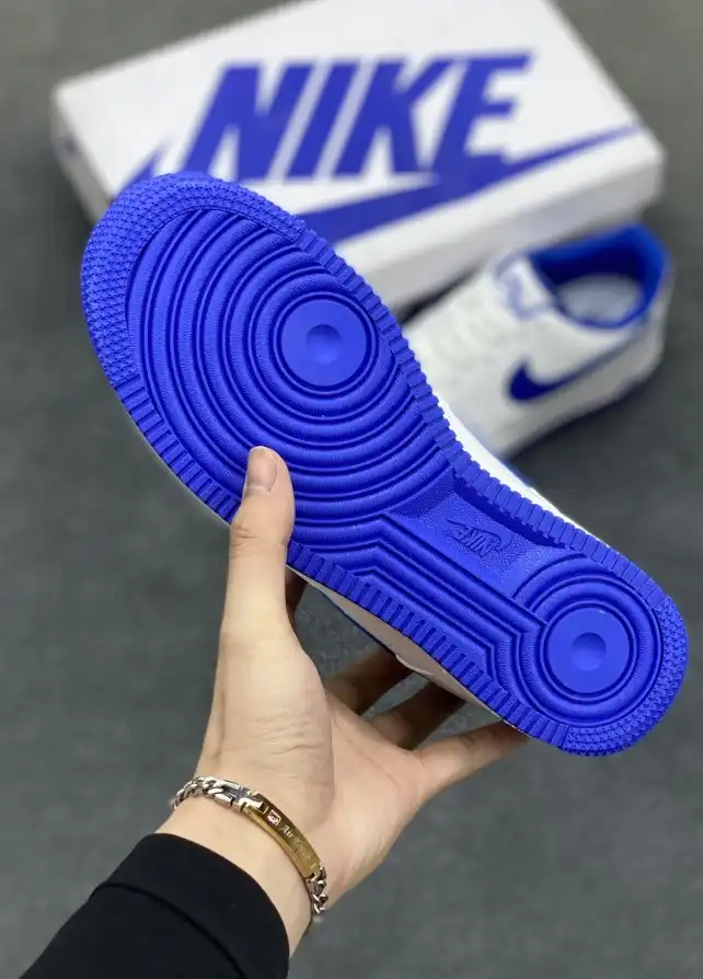 hype Nike Sneakers