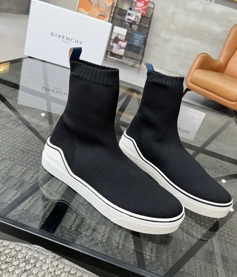 hype Givenchy Sneakers