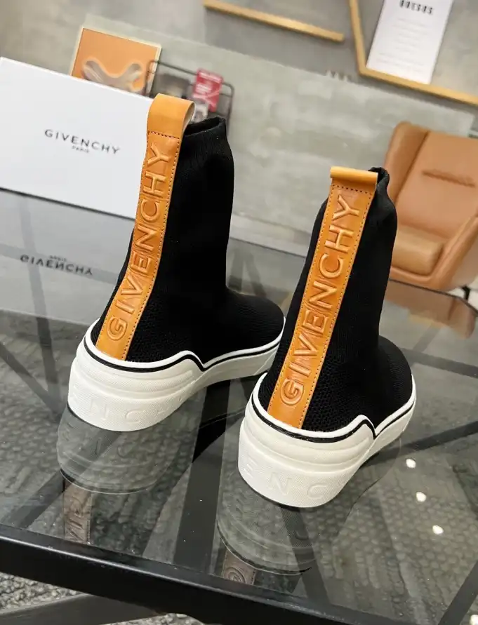 hype Givenchy Sneakers