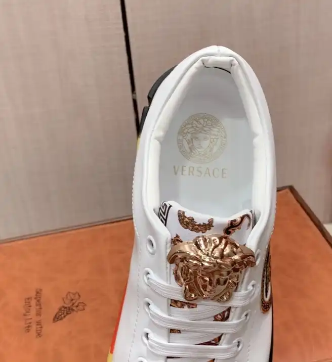 hype Givenchy Sneakers