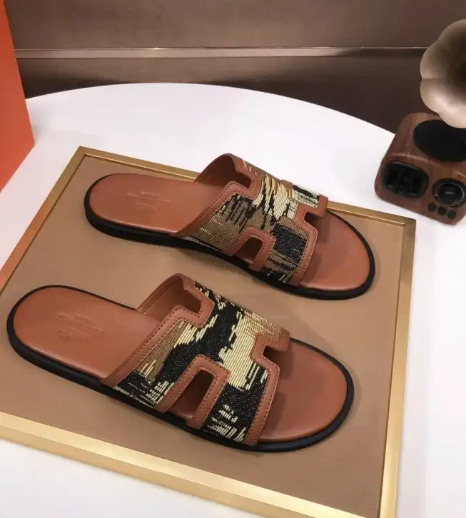 hype Hermes Slippers