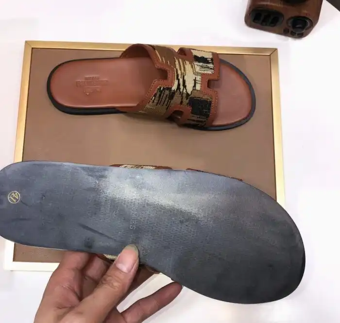 hype Hermes Slippers