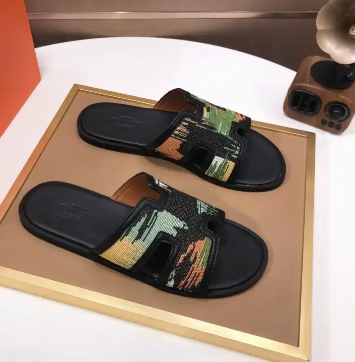 hype Hermes Slippers