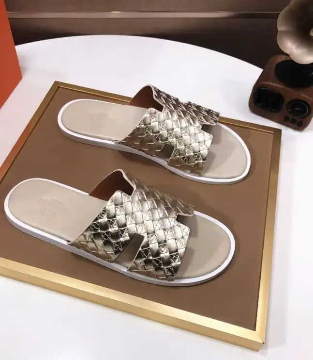 hype Hermes Slippers