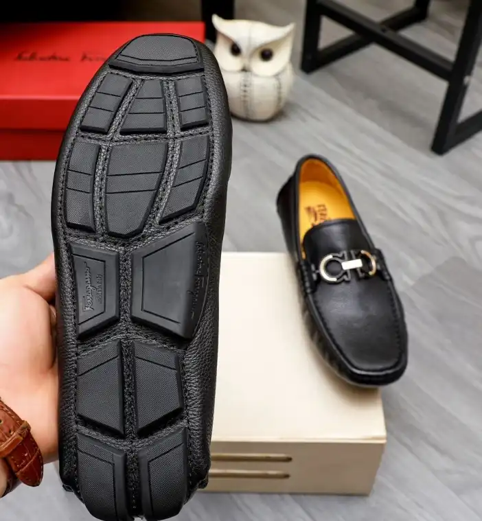 hype Ferragamo Leather Shoes