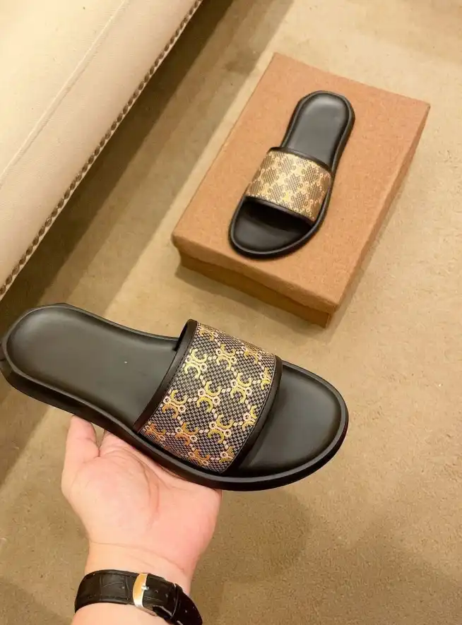 hype Gucci Slippers