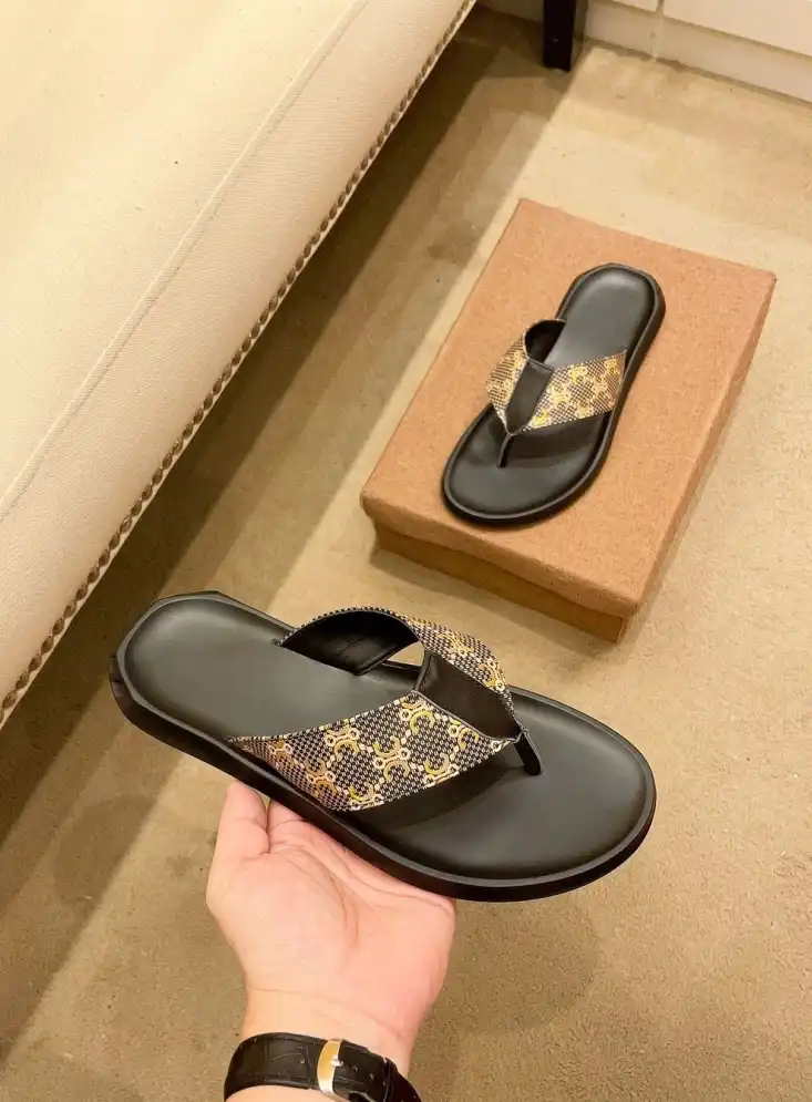 hype Gucci Slippers