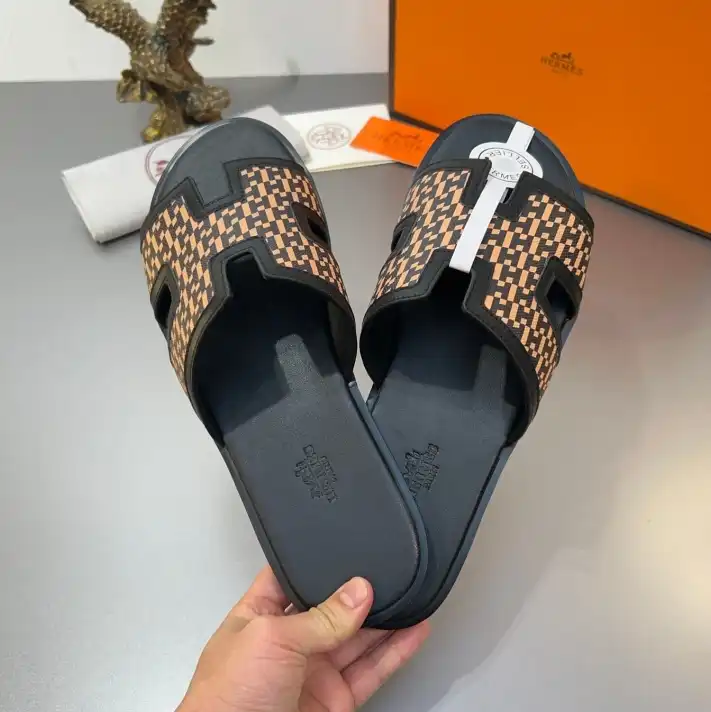 hype Hermes Slippers