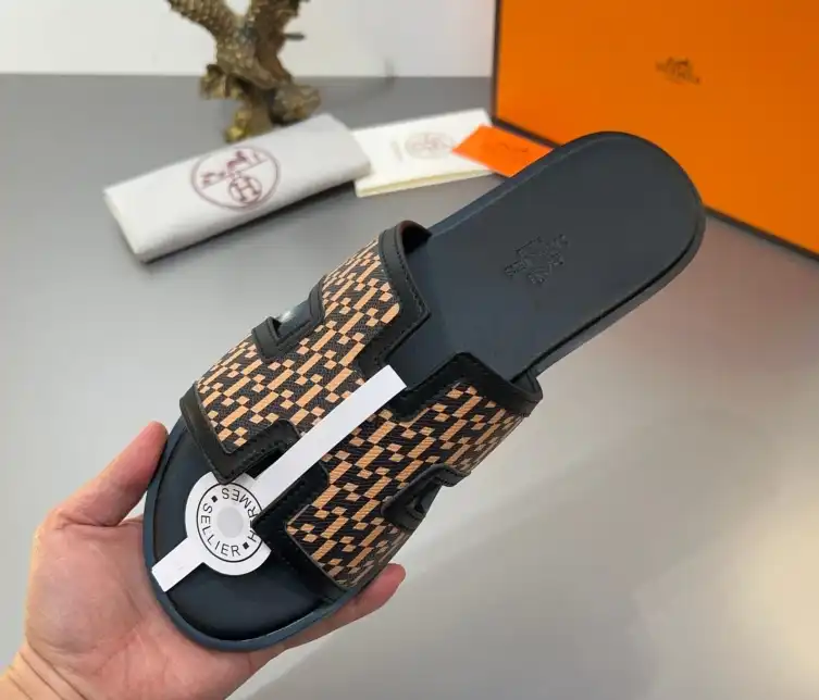 hype Hermes Slippers