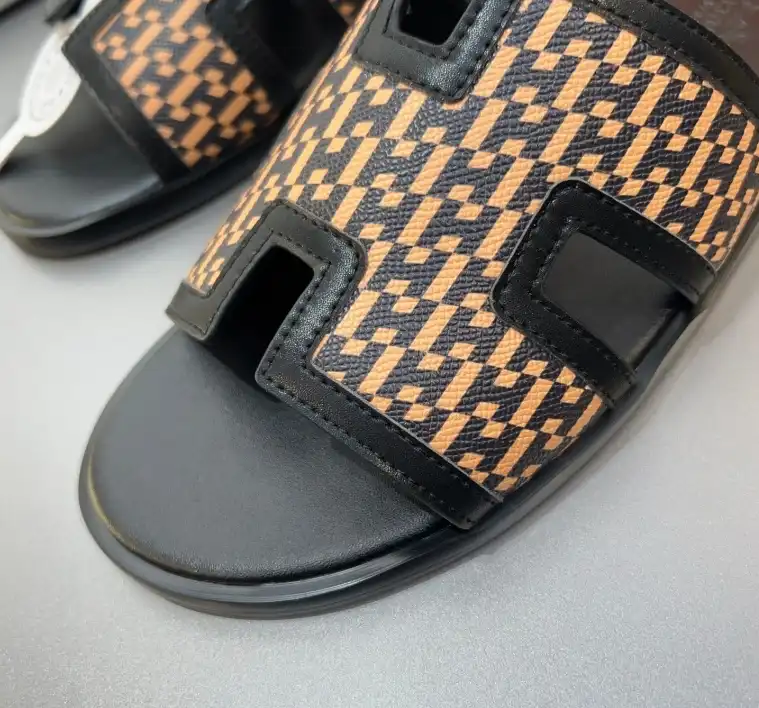 hype Hermes Slippers