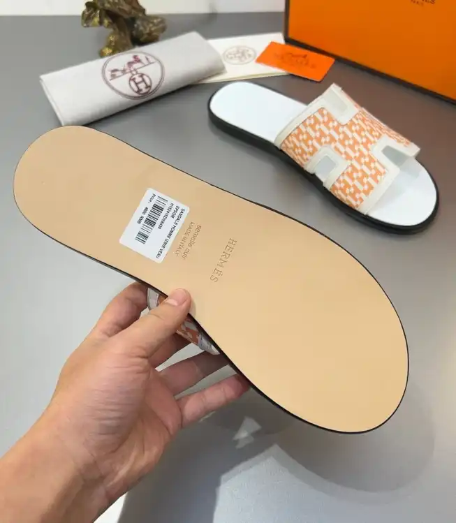 hype Hermes Slippers