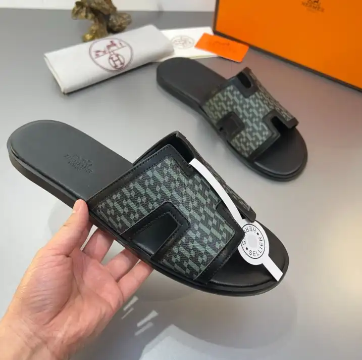 hype Hermes Slippers