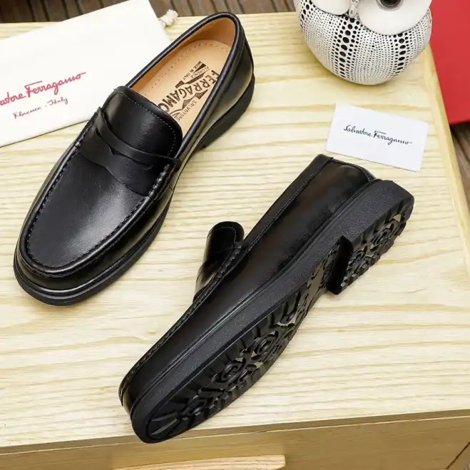 hype Ferragamo Leather Shoes