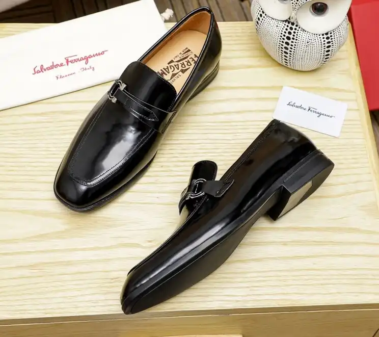 hype Ferragamo Leather Shoes