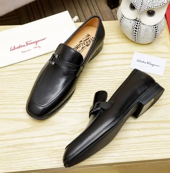 hype Ferragamo Leather Shoes