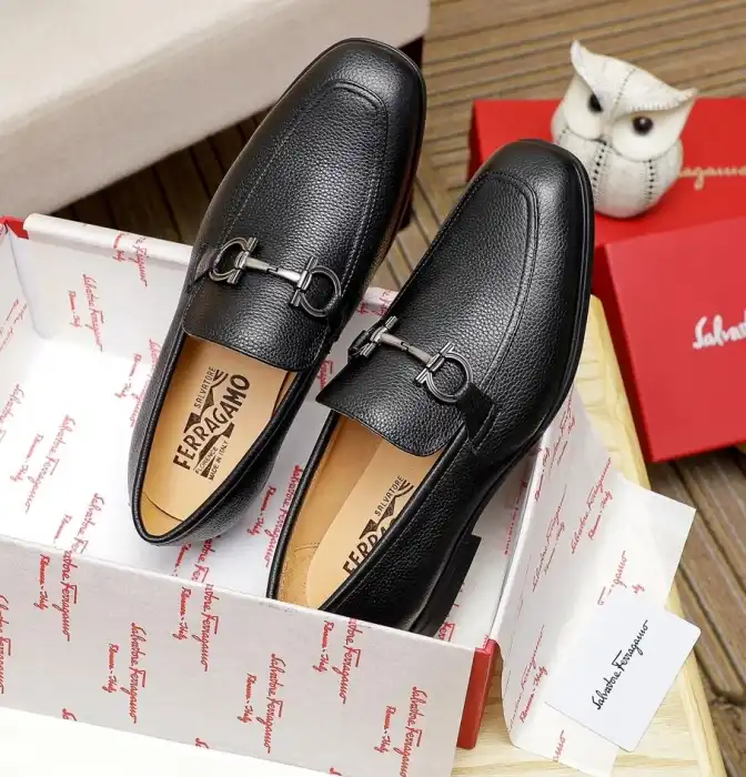 hype Ferragamo Leather Shoes