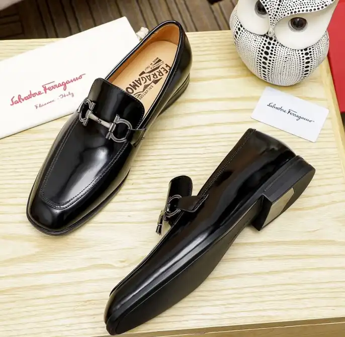 hype Ferragamo Leather Shoes