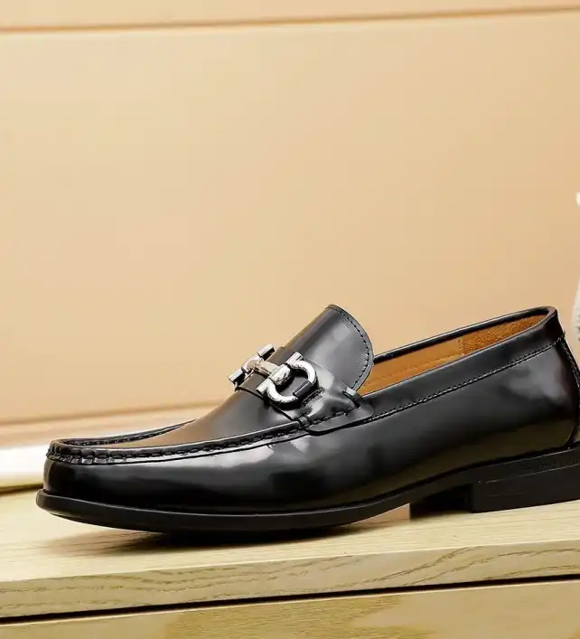 hype Ferragamo Leather Shoes