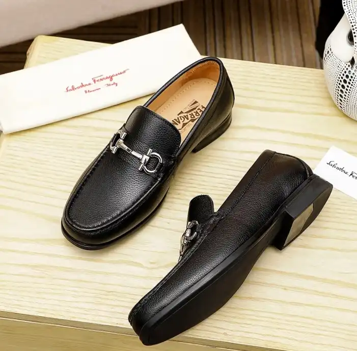 hype Ferragamo Leather Shoes