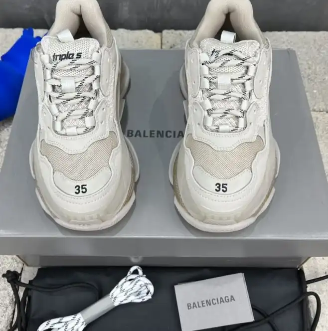 hype Balenciaga Sneakers