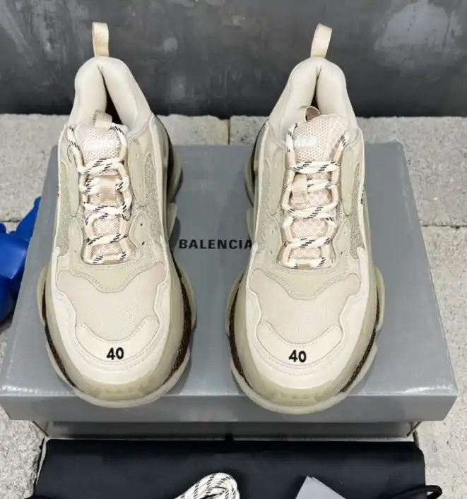 hype Balenciaga Sneakers