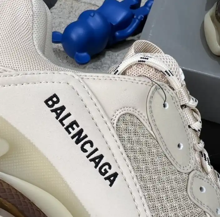 hype Balenciaga Sneakers