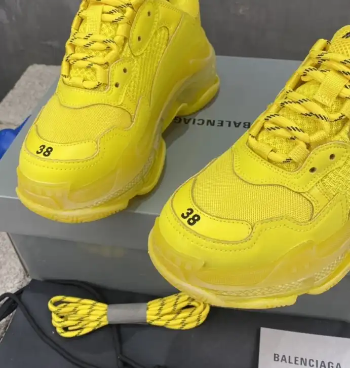 hype Balenciaga Sneakers