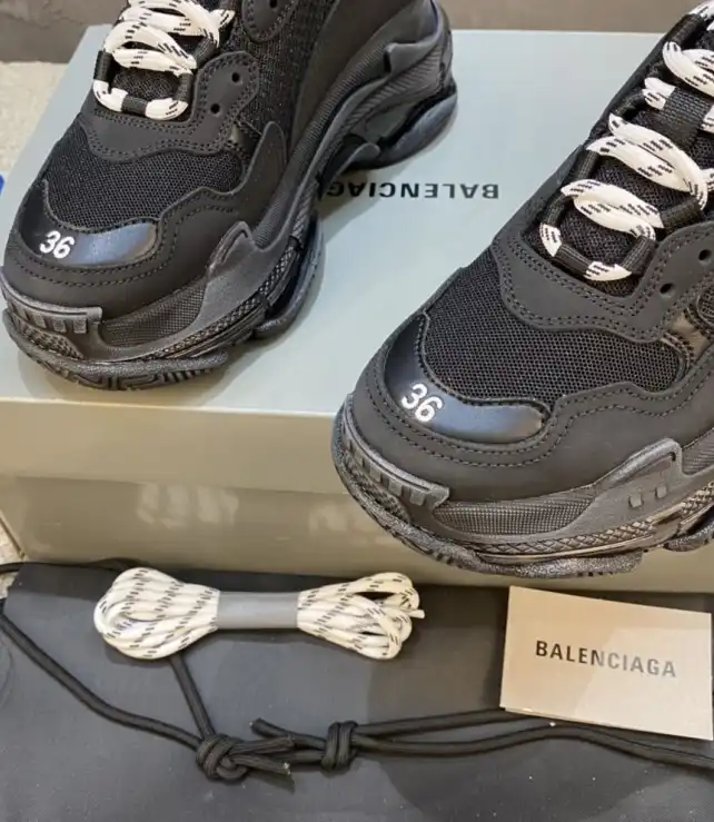 hype Balenciaga Sneakers