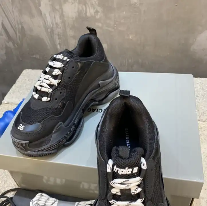 hype Balenciaga Sneakers