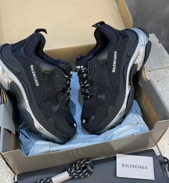 hype Balenciaga Sneakers