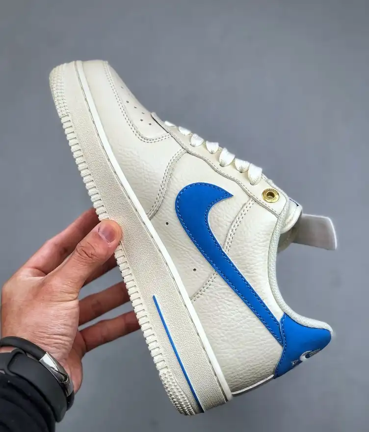 hype Nike Sneakers