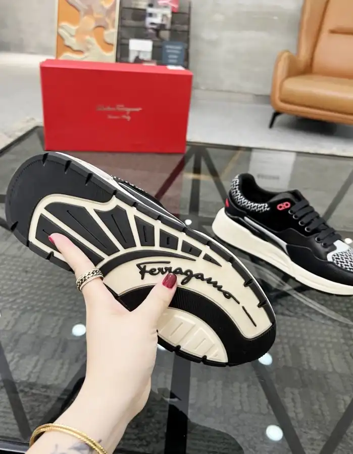 hype Ferragamo Sneakers