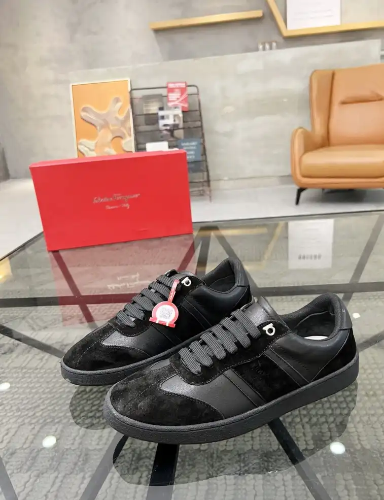 hype Ferragamo Sneakers