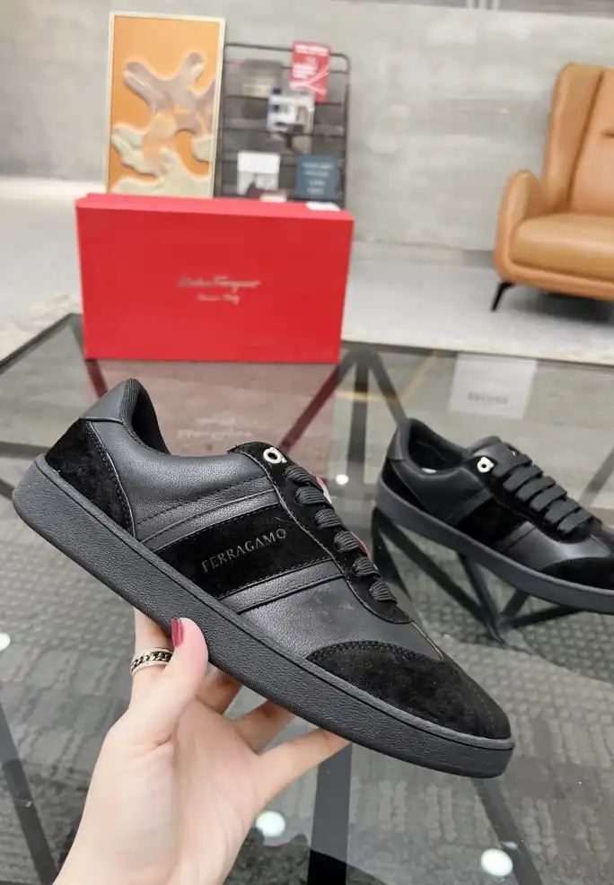 hype Ferragamo Sneakers