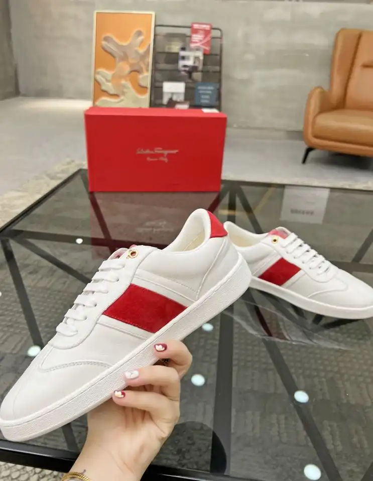 hype Ferragamo Sneakers