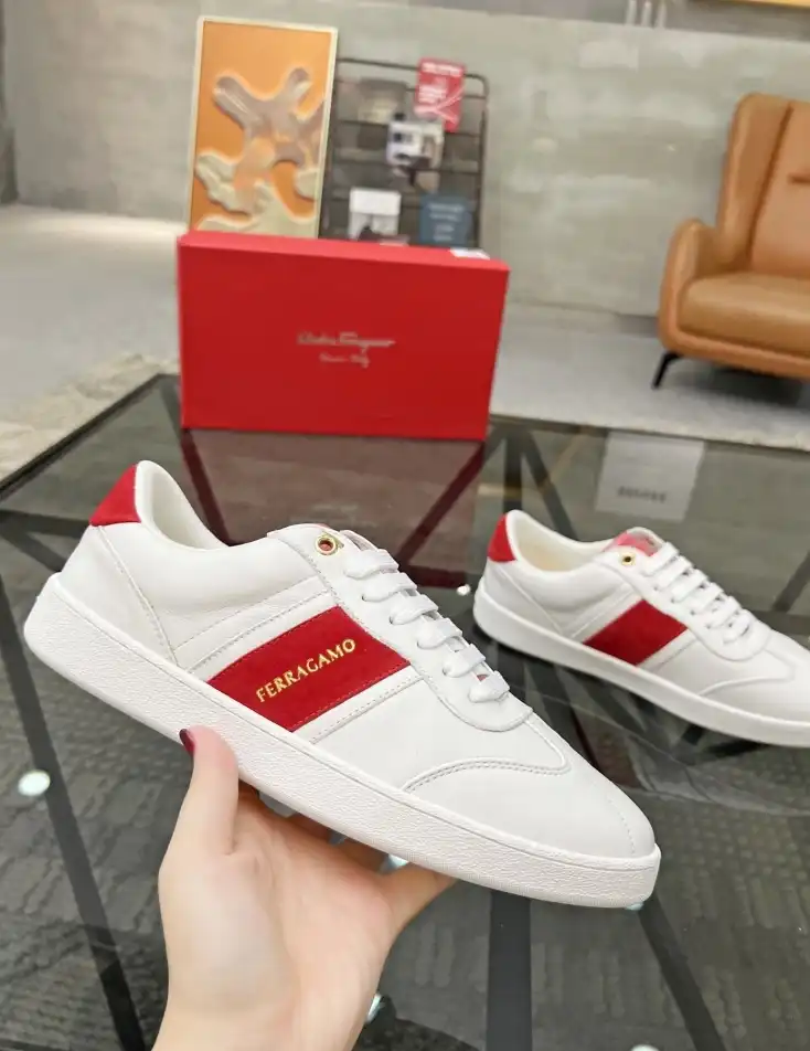 hype Ferragamo Sneakers