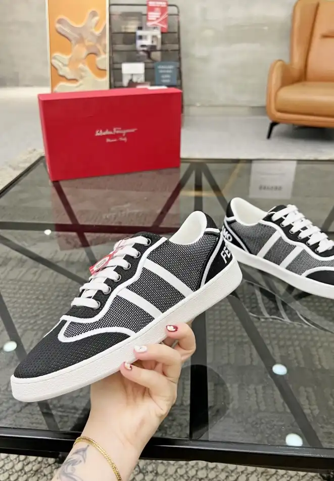 hype Ferragamo Sneakers