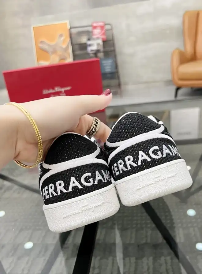 hype Ferragamo Sneakers